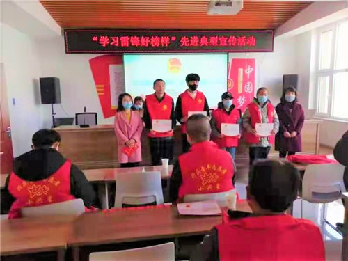 宁夏银川市：学习雷锋好榜样先进典型宣传活动