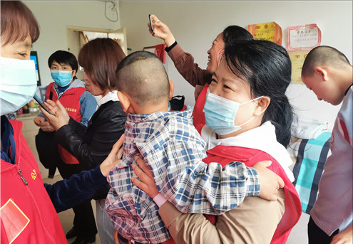 太原市烛光志愿服务中心组织“温暖四月 爱洒福利院”物资捐赠仪式