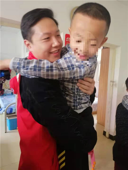 太原市烛光志愿服务中心组织“温暖四月 爱洒福利院”物资捐赠仪式