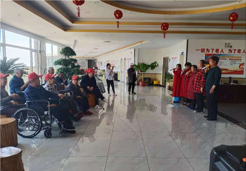 河北滦州：爱心志愿者母亲节为康养中心老人送温暖
