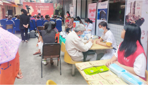 福建厦门亚当医院开展母亲节义诊公益活动