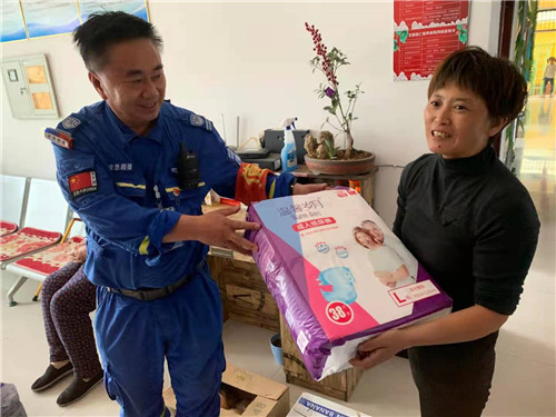 北京福心公益玉田福心志愿服务队到郭屯镇仁慈敬老院进行慰问活动