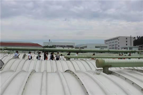 浙江天台爱心团队带领市民走进污水处理厂见证污水变清水