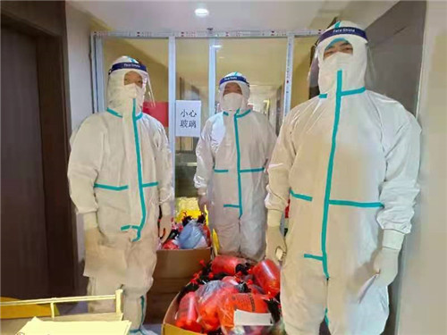 江苏泰兴：戎耀济川退役军人志愿服务队抗疫有我勇当先锋
