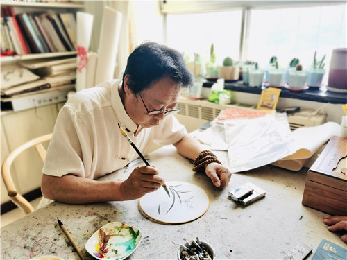 良师益友知名画家樊春华
